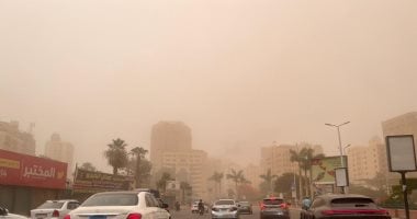اغلقوا النوافذ وابتعدوا عن الأشجار وأعمدة الكهرباء.. إرشادات هامة لتفادي مخاطر الرياح 2 اغلقوا النوافذ وابتعدوا عن الأشجار وأعمدة الكهرباء.. إرشادات هامة لتفادي مخاطر الرياح