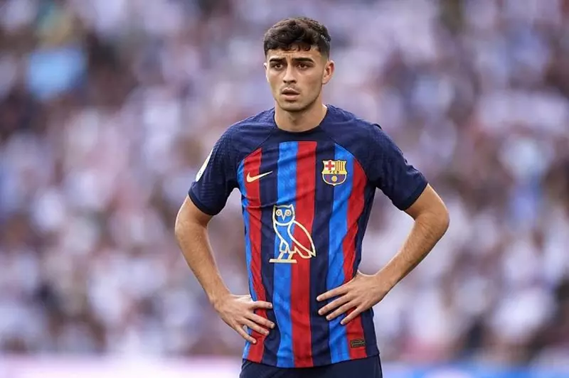 مانشستر سيتي يعرض 200 مليون يورو على برشلونة لضم بيدري 2 مانشستر سيتي يعرض 200 مليون يورو على برشلونة لضم بيدري