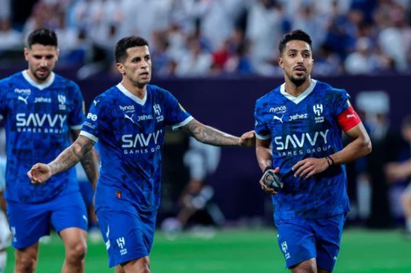 سالم الدوسري ينتظر عرض الهلال للتجديد 2 سالم الدوسري ينتظر عرض الهلال للتجديد