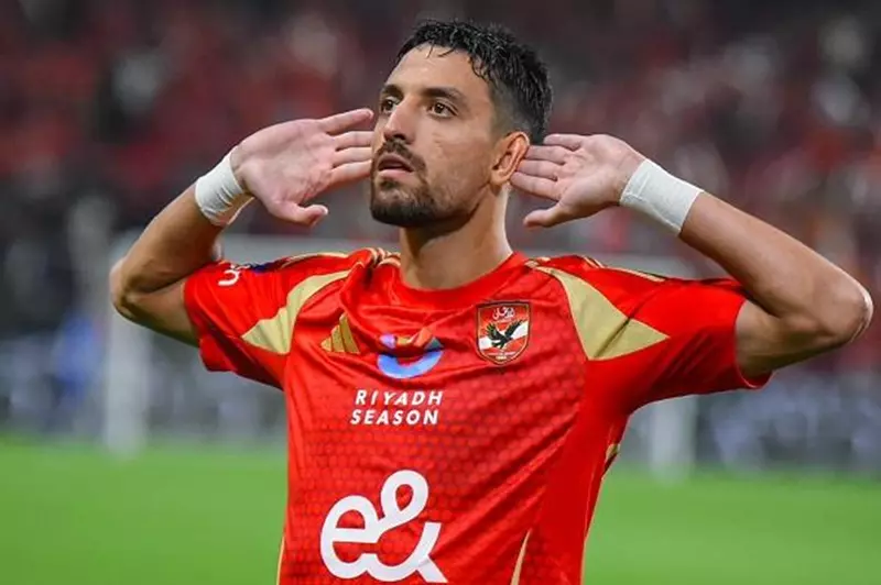 إمام وطاهر يمنحان الأهلي الأفضلية ضد صنداونز (فيديو) 2 إمام وطاهر يمنحان الأهلي الأفضلية ضد صنداونز (فيديو)