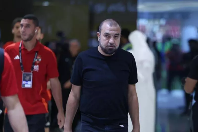 محمد رمضان يكشف تفاصيل عقوبة كهربا وأسباب خلافات كولر مع لاعبي الأهلي 2 محمد رمضان يكشف تفاصيل عقوبة كهربا وأسباب خلافات كولر مع لاعبي الأهلي