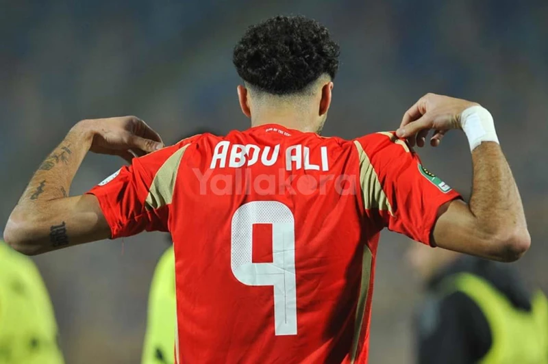 وسام أبو علي يسجل أول أهدافه مع الأهلي أمام بتروجيت في 2025 (فيديو) 2 وسام أبو علي يسجل أول أهدافه مع الأهلي أمام بتروجيت في 2025 (فيديو)