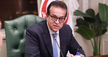 وزير الصحة يوجه بزيادة مستوى الاستعداد والجاهزية لتأمين احتفالات المصريين 2 وزير الصحة يوجه بزيادة مستوى الاستعداد والجاهزية لتأمين احتفالات المصريين