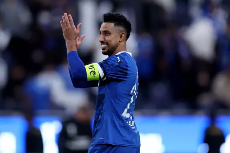 تقارير: الهلال أنهى تجديد عقد سالم الدوسري.. وسيتم الإعلان الرسمي قريباً 2 تقارير: الهلال أنهى تجديد عقد سالم الدوسري.. وسيتم الإعلان الرسمي قريباً