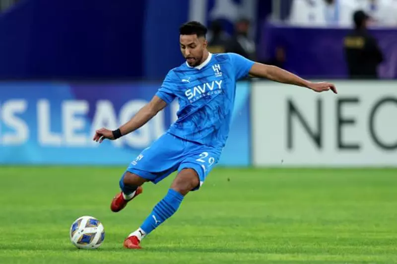 الدوسري يعيد الهلال للمنافسة ضد أهلي جدة بعد هدف توني (فيديو) 2 الدوسري يعيد الهلال للمنافسة ضد أهلي جدة بعد هدف توني (فيديو)
