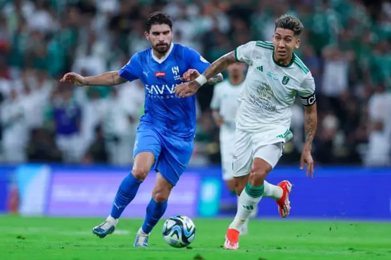 عودة الأهلي بعد فترة صعبة.. هل سيستمر تألقه ضد الهلال في الكلاسيكو السعودي؟ 2 عودة الأهلي بعد فترة صعبة.. هل سيستمر تألقه ضد الهلال في الكلاسيكو السعودي؟