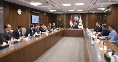 وزير البترول يلتقي بلجنة الطاقة في مجلس النواب 2 وزير البترول يلتقي بلجنة الطاقة في مجلس النواب