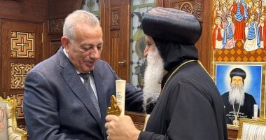 أمين عام الجبهة الوطنية بالجيزة يهنئ المسيحيين بعيد القيامة 2 أمين عام الجبهة الوطنية بالجيزة يهنئ المسيحيين بعيد القيامة