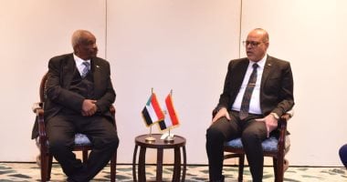 وزير العمل يتباحث مع نظيره السوداني حول تبادل الخبرات في مجال التدريب المهني 2 وزير العمل يتباحث مع نظيره السوداني حول تبادل الخبرات في مجال التدريب المهني