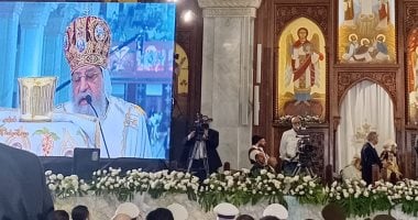 البابا تواضروس الثاني يترأس قداس عيد القيامة المجيد في العباسية 2 البابا تواضروس الثاني يترأس قداس عيد القيامة المجيد في العباسية