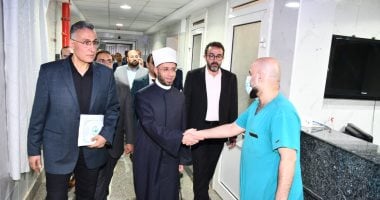وزير الأوقاف يقوم بجولة في مستشفى الدعاة ويثني على تطويرها.. مع توجيه مهم بخصوصها.. صور 2 وزير الأوقاف يقوم بجولة في مستشفى الدعاة ويثني على تطويرها.. مع توجيه مهم بخصوصها.. صور