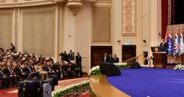 الرئيس السيسي: الكلمات وحدها لا تكفي لإحداث تأثير في المجتمع.. يجب تحويلها إلى أفعال إيجابية 2 الرئيس السيسي: الكلمات وحدها لا تكفي لإحداث تأثير في المجتمع.. يجب تحويلها إلى أفعال إيجابية