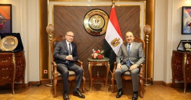 وزير قطاع الأعمال يلتقي سفير تركيا لتعزيز التعاون الاقتصادي والاستثماري 2 وزير قطاع الأعمال يلتقي سفير تركيا لتعزيز التعاون الاقتصادي والاستثماري