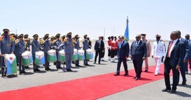 الرئيس السيسي يعود إلى الوطن بعد زيارته لجمهورية جيبوتي الشقيقة 2 الرئيس السيسي يعود إلى الوطن بعد زيارته لجمهورية جيبوتي الشقيقة
