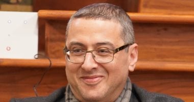 الكاتب المصري محمد سمير ندا يُحقق جائزة البوكر العربية بروايته "صلاة القلق" 2 الكاتب المصري محمد سمير ندا يُحقق جائزة البوكر العربية بروايته "صلاة القلق"
