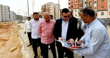 وزير الإسكان يزور وحدات "سكن لكل المصريين" في حدائق العاصمة 2 وزير الإسكان يزور وحدات “سكن لكل المصريين” في حدائق العاصمة