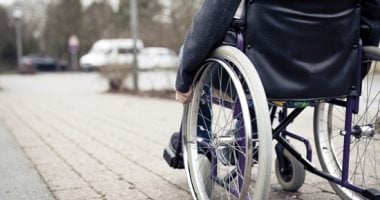 العقوبة بالحبس والغرامة لمن يتعدى على ميراث أو أموال شخص من ذوي الإعاقة 2 العقوبة بالحبس والغرامة لمن يتعدى على ميراث أو أموال شخص من ذوي الإعاقة