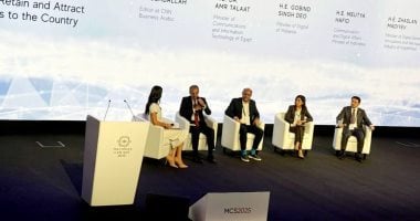 وزير الاتصالات: توسيع برامج تنمية القدرات من خلال منح تدريبية مجانية 2 وزير الاتصالات: توسيع برامج تنمية القدرات من خلال منح تدريبية مجانية
