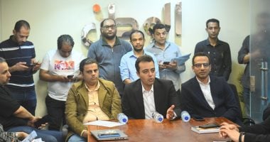 محمد السيد الشاذلي: ضرورة تطوير العمل النقابي خلال زيارته لجريدة الوطن 2 محمد السيد الشاذلي: ضرورة تطوير العمل النقابي خلال زيارته لجريدة الوطن