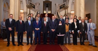 وزير الخارجية يجتمع بأعضاء مجلس أمناء الحوار الوطني.. صور 2 وزير الخارجية يجتمع بأعضاء مجلس أمناء الحوار الوطني.. صور