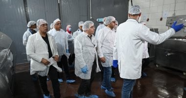 وزير الصناعة: لجنة التفتيش على المصانع تراقب معامل شركة "بلبن".. صور 2 وزير الصناعة: لجنة التفتيش على المصانع تراقب معامل شركة “بلبن”.. صور