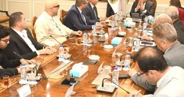 وزير الإسكان يلتقي مسؤولي "منصة مصر العقارية" لمناقشة التعاون في التحول الرقمي 2 وزير الإسكان يلتقي مسؤولي “منصة مصر العقارية” لمناقشة التعاون في التحول الرقمي