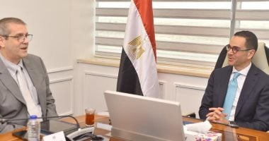 وزير الاستثمار يناقش مع مدير اللجنة الاستشارية الدولية للقطن تعزيز التعاون الدولي 2 وزير الاستثمار يناقش مع مدير اللجنة الاستشارية الدولية للقطن تعزيز التعاون الدولي