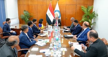 وزير البترول: استراتيجيتنا تركز على تنفيذ مشروعات لإنتاج منتجات عالية الجودة والقيمة 2 وزير البترول: استراتيجيتنا تركز على تنفيذ مشروعات لإنتاج منتجات عالية الجودة والقيمة