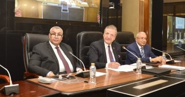 النواب يطلبون من المالية توضيحاً عن الجهات التي لا تلتزم بالحد الأدنى للأجور 2 النواب يطلبون من المالية توضيحاً عن الجهات التي لا تلتزم بالحد الأدنى للأجور