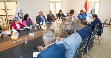 أمانة النقابات المهنية في "الجبهة الوطنية" تبحث سبل تعزيز التواصل 2 أمانة النقابات المهنية في “الجبهة الوطنية” تبحث سبل تعزيز التواصل