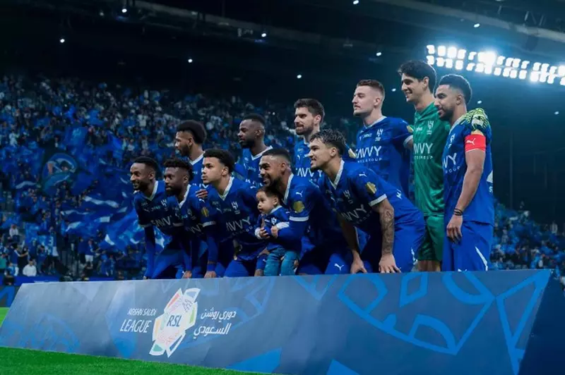 الهلال يستهدف لاعبي الأهلي والاتحاد استعدادًا لكأس العالم للأندية 2 الهلال يستهدف لاعبي الأهلي والاتحاد استعدادًا لكأس العالم للأندية