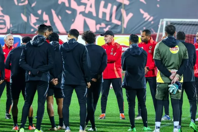 مساعد كولر: اليوم ينتهي فصل مهم في حياتي بعد إنجازات مع الأهلي 2 مساعد كولر: اليوم ينتهي فصل مهم في حياتي بعد إنجازات مع الأهلي