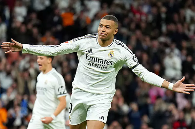 ريال مدريد يعلن عن مستجدات حالة مبابي بعد إصابته الأخيرة 2 ريال مدريد يعلن عن مستجدات حالة مبابي بعد إصابته الأخيرة