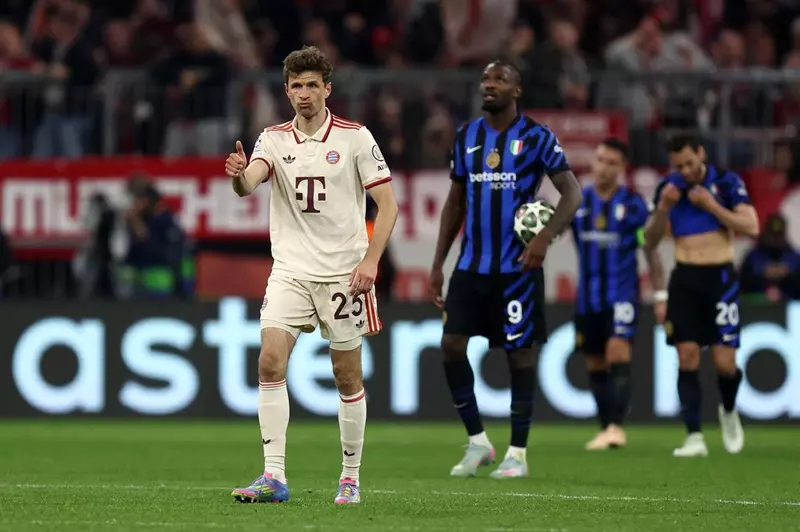 تقارير: مولر يرفض عرضي سينسيناتي الأمريكي وفيورنتينا الإيطالي 2 تقارير: مولر يرفض عرضي سينسيناتي الأمريكي وفيورنتينا الإيطالي