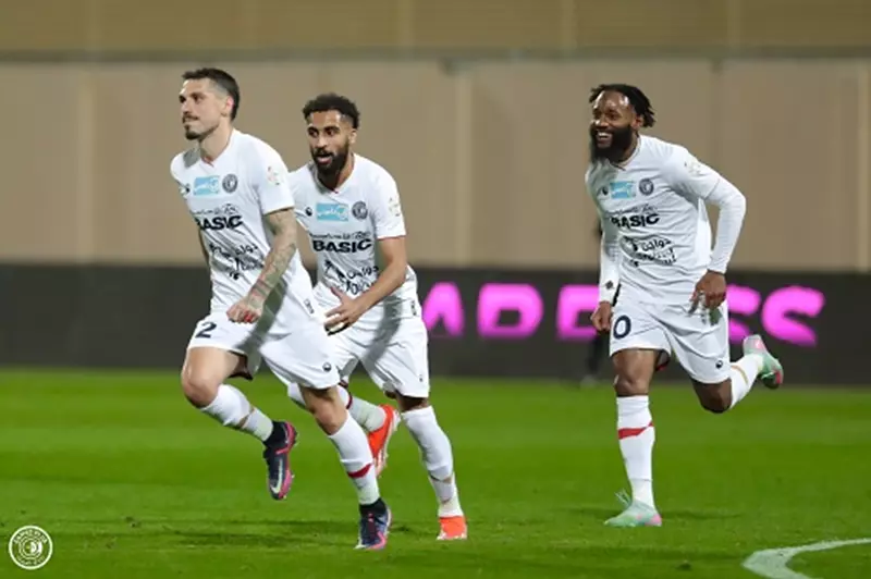ضمك يتغلب على الخلود بثلاثية بمشاركة طارق حامد وديانج في دوري روشن 2 ضمك يتغلب على الخلود بثلاثية بمشاركة طارق حامد وديانج في دوري روشن