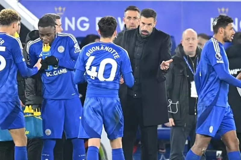 أسباب هبوط ليستر سيتي في الدوري الإنجليزي 2 أسباب هبوط ليستر سيتي في الدوري الإنجليزي
