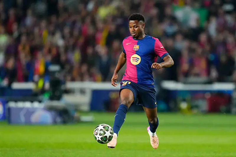 فاتي يشارك مع برشلونة في الدوري الإسباني لأول مرة في 2025 2 فاتي يشارك مع برشلونة في الدوري الإسباني لأول مرة في 2025