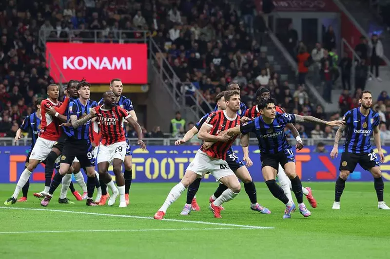 لاوتارو يتحدى لياو في ديربي كأس إيطاليا بين إنتر وميلان 2 لاوتارو يتحدى لياو في ديربي كأس إيطاليا بين إنتر وميلان