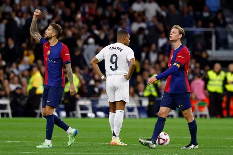 كلاسيكو الأرض: موعد والقنوات الناقلة لمباراة برشلونة ضد ريال مدريد 2 كلاسيكو الأرض: موعد والقنوات الناقلة لمباراة برشلونة ضد ريال مدريد
