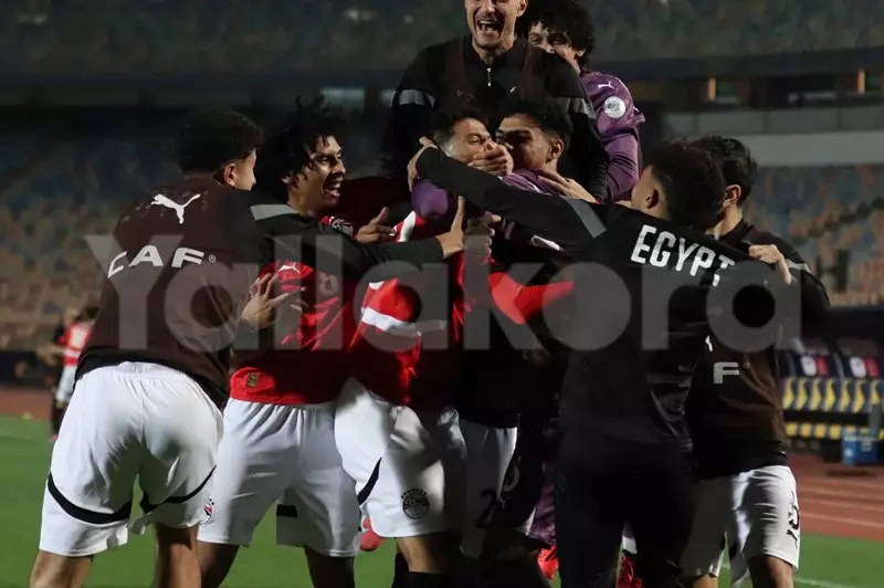 أمم أفريقيا: تألق عبد الله يقود منتخب مصر للشباب لتحقيق الفوز الأول (فيديو) 2 أمم أفريقيا: تألق عبد الله يقود منتخب مصر للشباب لتحقيق الفوز الأول (فيديو)
