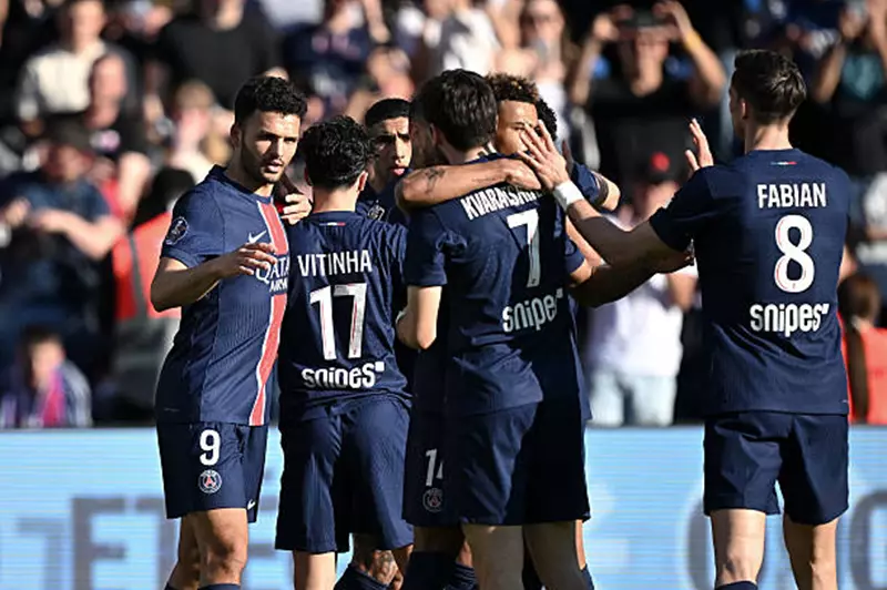 استثناء باريس بسبب المونديال.. الدوري الفرنسي يعلن عن فترتي انتقالات في الصيف 2 استثناء باريس بسبب المونديال.. الدوري الفرنسي يعلن عن فترتي انتقالات في الصيف