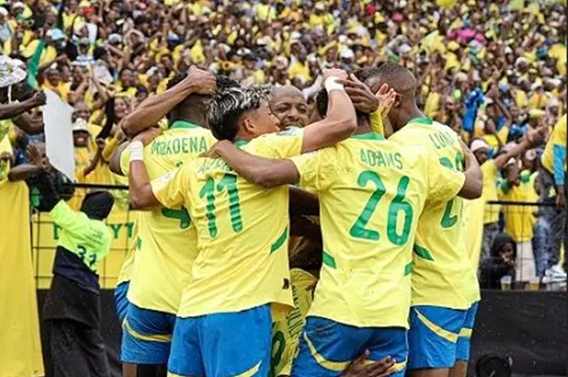 شالوليلي يتصدر هجوم صنداونز ضد الأهلي في دوري أبطال أفريقيا 2 شالوليلي يتصدر هجوم صنداونز ضد الأهلي في دوري أبطال أفريقيا