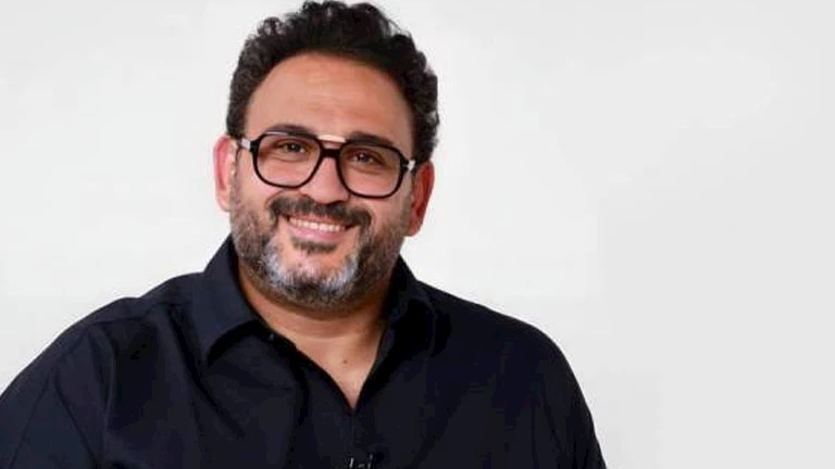 أكرم حسني يشارك كواليس بروفة "ألف تيتة وتيتة" قبل عرضها في جدة 2 أكرم حسني يشارك كواليس بروفة “ألف تيتة وتيتة” قبل عرضها في جدة
