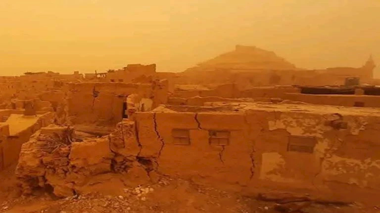 الأرصاد الجوية تكشف عن آخر مستجدات العاصفة الترابية وتحذر من أمطار غزيرة قادمة 2 الأرصاد الجوية تكشف عن آخر مستجدات العاصفة الترابية وتحذر من أمطار غزيرة قادمة