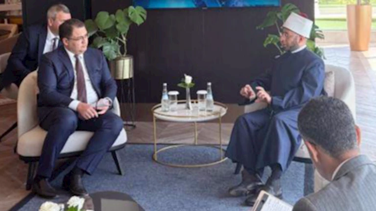 وزير الأوقاف يناقش سبل التعاون مع مستشار رئيس أوزبكستان 2 وزير الأوقاف يناقش سبل التعاون مع مستشار رئيس أوزبكستان