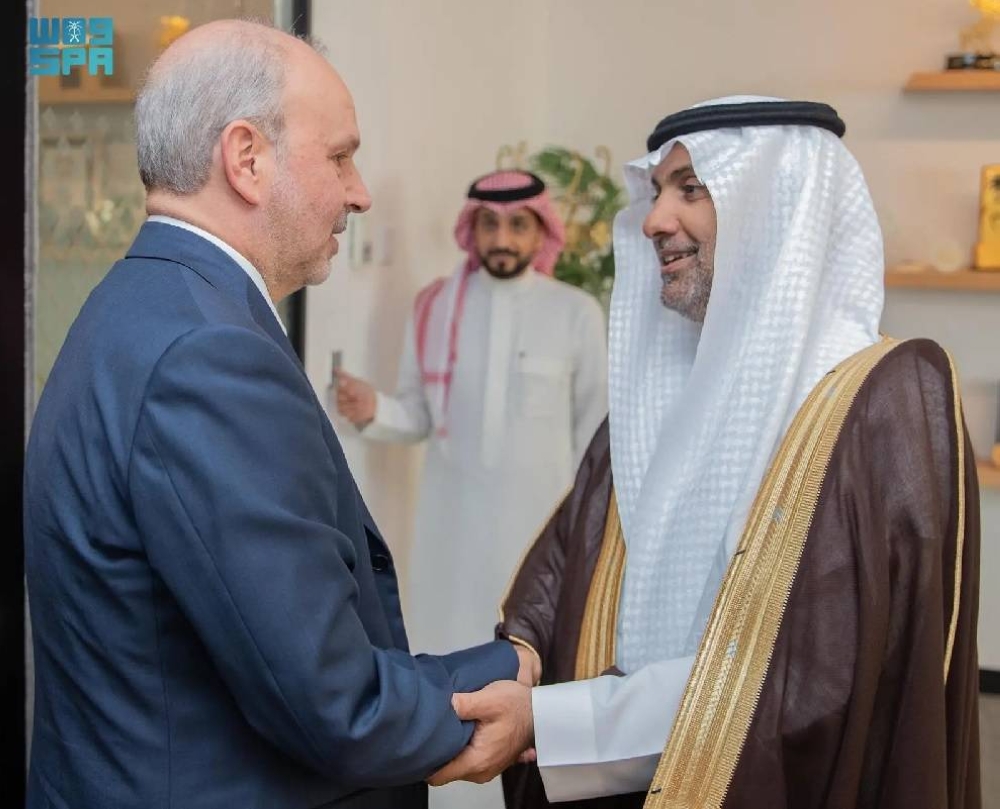 وزير الصحة الإيطالي يبحثان سبل تعزيز التعاون في مجال الصحة 2 وزير الصحة الإيطالي يبحثان سبل تعزيز التعاون في مجال الصحة