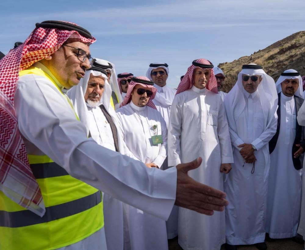أمير عسير يوجه بافتتاح عقبة نخلين 2 أمير عسير يوجه بافتتاح عقبة نخلين