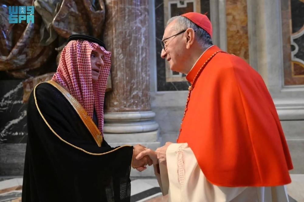الجبير يقود وفد المملكة في جنازة بابا الفاتيكان 2 الجبير يقود وفد المملكة في جنازة بابا الفاتيكان