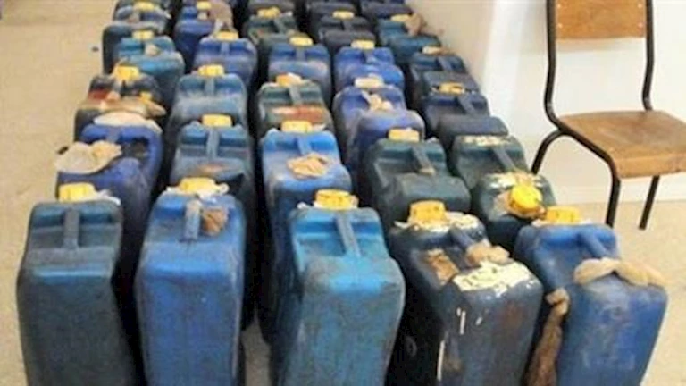 ضبط 4000 لتر من السولار المهرب و160 طن من الأسمدة المغشوشة في الجيزة خلال أسبوع 2 ضبط 4000 لتر من السولار المهرب و160 طن من الأسمدة المغشوشة في الجيزة خلال أسبوع