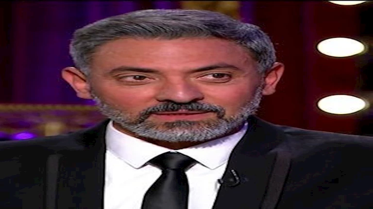 فتحي عبدالوهاب يمازح ابنه: "أخذ التيشيرت والحذاء الخاصين بي" 2 فتحي عبدالوهاب يمازح ابنه: “أخذ التيشيرت والحذاء الخاصين بي”